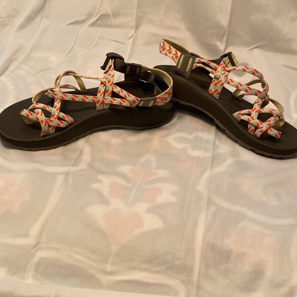 Chacos women size 9 classics zx/2